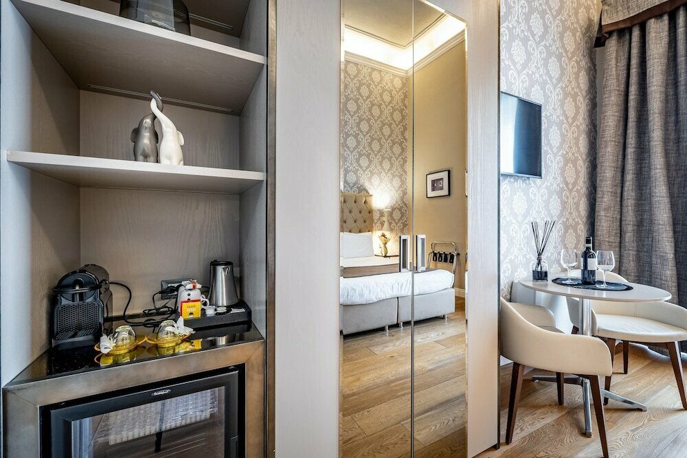 Martelli 6 Suites and Apartments