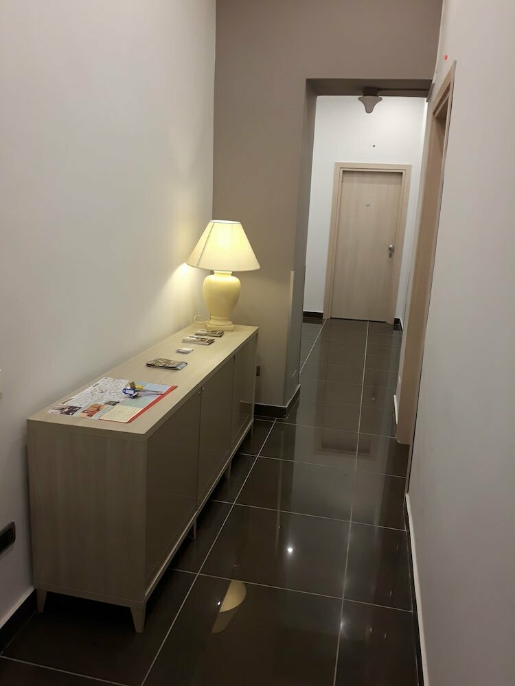 Be Italian Room Bovio 23