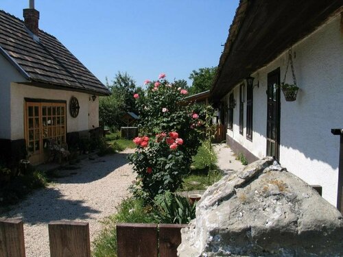 Élni jó Ház, Rezerwuj Hotel Hotele w Fejer z Basenem, Basen