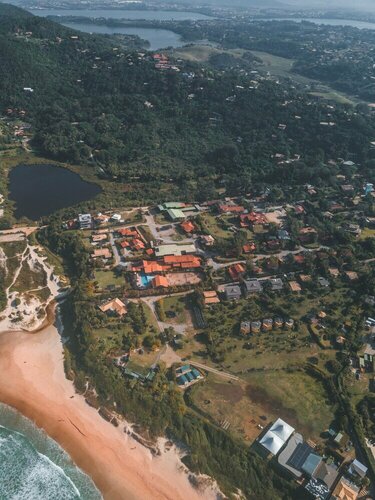 Village Praia do Rosa, Забронировать Гостевой дом Прайя-ду-Роза Санта-Катарина