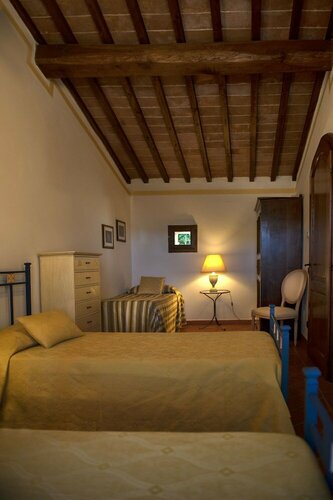 Il Colombaio Winery and Rooms, Book Landbrugsophold Hoteller i Chianti med pool, Swimmingpool