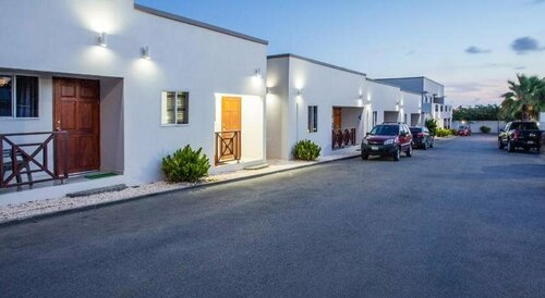 Curadise Living, Book Apartment Hotels in Willemstad with a Pool, Swimming Pool