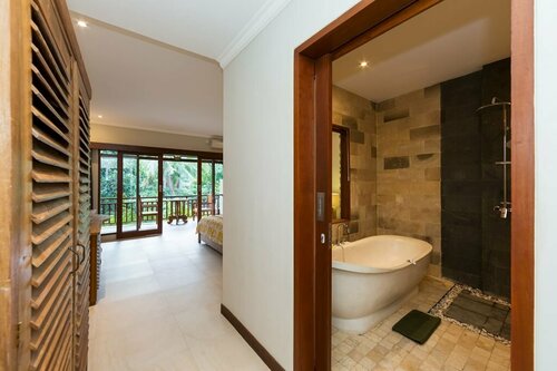 Alamdini Resort Ubud, Rezerwuj Ośrodek wypoczynkowy Hotele w Gianyar z basenem, Basen