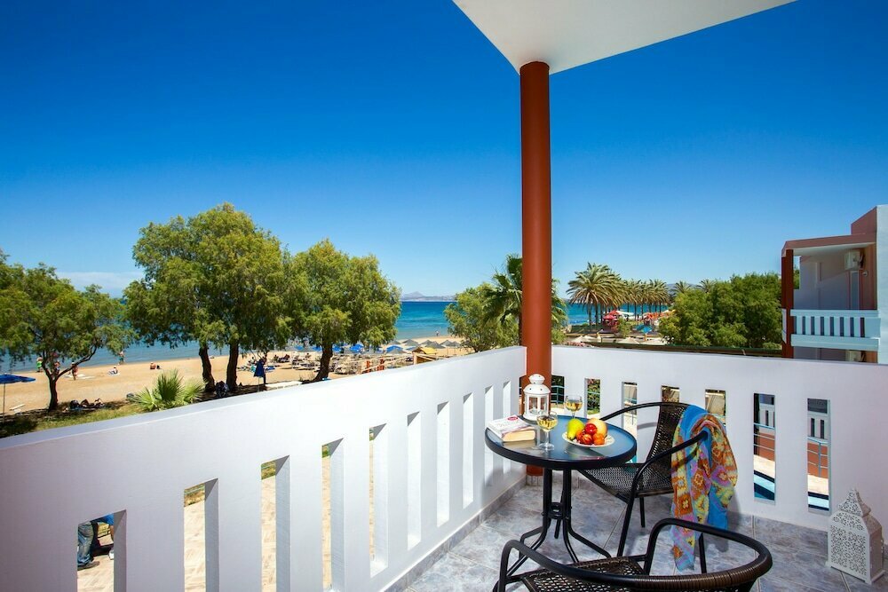Eden Beach Hotel