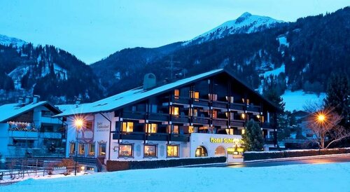 MONDI Hotel Axams, Rezerwuj Hotel Hotele w Tirol z Basenem, Basen