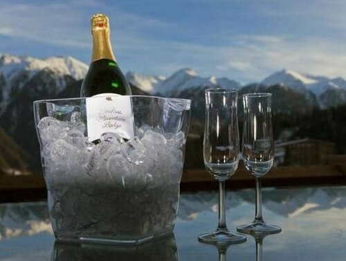 Serfaus Mountain Lodge, Забронировать Отель Зерфаус Серфаус-Фисс-Ладис, рядом с Подъемник Зерфаузер Заузер