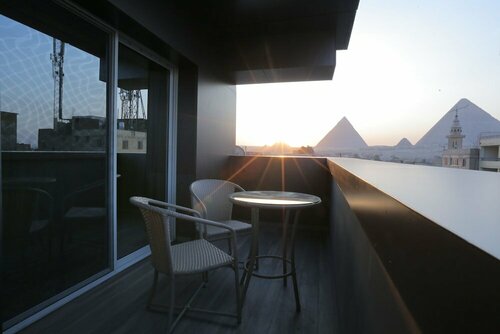 Pyramid Edge Hotel & Exclusive Pyramids View Rooftop, Забронировать Отель Гиза Каир