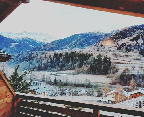 B&B Les Acacias, Prenota Bed & breakfast Hotel a Canton Vallese con parcheggio, Parcheggio