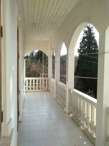 White Guest House, Reserva ahora Hostal o pensión Hoteles en Ajara con aparcamiento, Aparcamiento