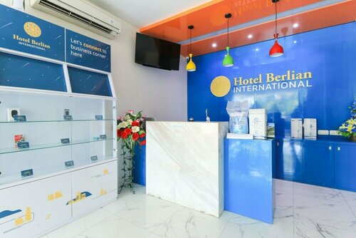 Berlian Hotels, Boek Hotel Surabaya East Java