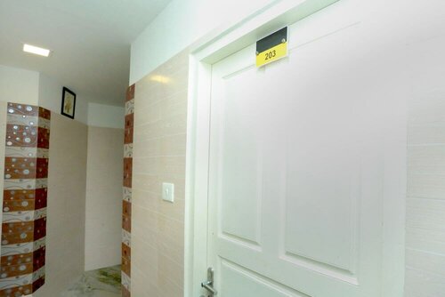 OYO 10278 Hotel Caprice Residency, Забронировать Отель Отели штата Кералы с парковкой, Парковка