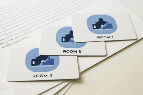 Duomo 34 Guest Room, Забронировать Отель Отели Неаполя с парковкой, рядом с Церковь Пио Монте делла Мизерикордия, Парковка