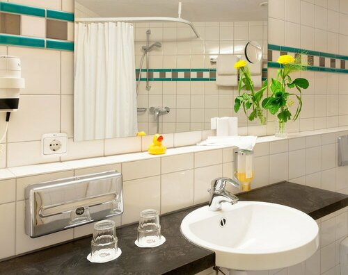 Favored Hotel Domicil, Забронировать Отель Отели земли Гессена 3 звезды, 3*