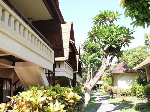 Besakih Beach Resort, Забронировать Отель Денпасар Denpasar Municipality, рядом с Пляж Синдху