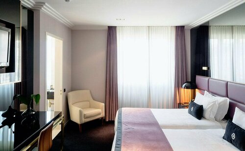 Altis Avenida Hotel, a member of Preferred Hotels & Resorts, Забронировать Отель Отели Лиссабона с бассейном, рядом с Геологический музей, Бассейн