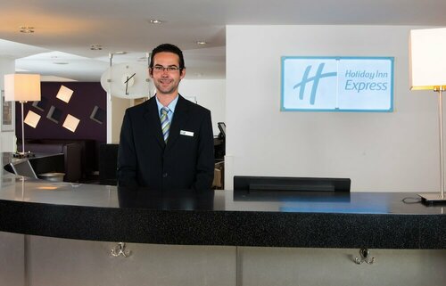 Holiday Inn Express Hemel Hempstead by IHG, Забронировать Отель Хемел-Хемпстед Хартфордшир