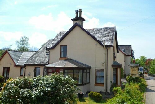 Inverour Guest House, Buchen Sie Pension Hotels in Schottland mit Parkplatz, Parkplätze