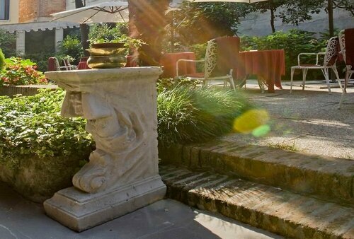 Hotel Amadeus, Забронировать Отель Отели Венеции с питанием, рядом с Театр Ла-Фениче, Пансион