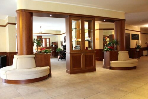 Hotel Valentino, Boek Hotel Piemonte Hotels met Parkeerplaats, Parkeren