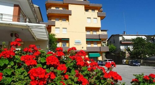 Hotel La Ruota Dei Pavoni, Varaa Hotelli Osimo Conero