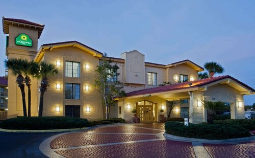 La Quinta Inn Orlando Airport West, Book Hotel Orlando Kissimmee