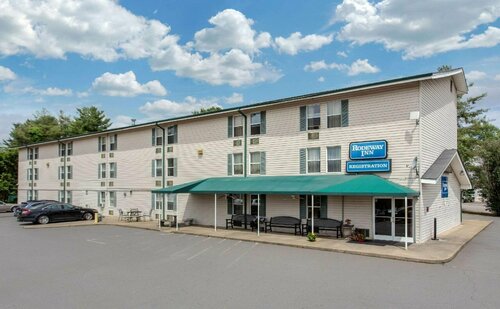 Rodeway Inn Asheville, Забронировать Мини-отель Ашвилл Аппалачи, рядом с Bob Lewis Ballpark