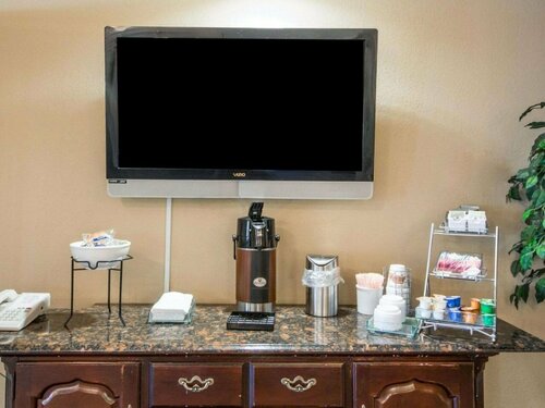 Holiday Inn Express Hotel & Suites Tulsa-Downtown Area, Book Hotel Hoteller i Tulsa med parkering, Parkering