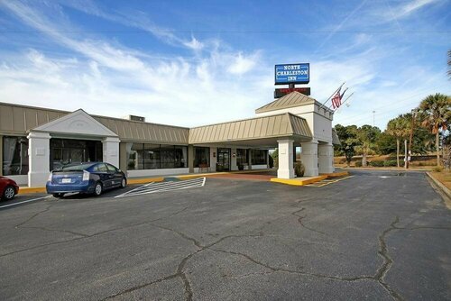 Drury Plaza Hotel North Charleston, Забронировать Отель Отели Северного Чарльстона 3 звезды, рядом с Аутлет-центр Tanger Outlet Charleston, 3*