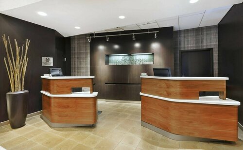 Courtyard by Marriott Secaucus Meadowlands, Забронировать Отель Отели Нью-Джерси с парковкой, Парковка
