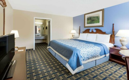Days Inn by Wyndham Plymouth, Prenota Hotel Hotel a Indiana con parcheggio, Parcheggio