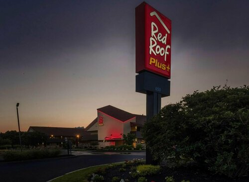 Red Roof Inn PLUS + Boston - Framingham, Забронировать Отель Отели Массачусетса 3 звезды, 3*