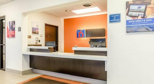 Motel 6 York, Reserva ahora Motel Hoteles en York con aparcamiento, Aparcamiento