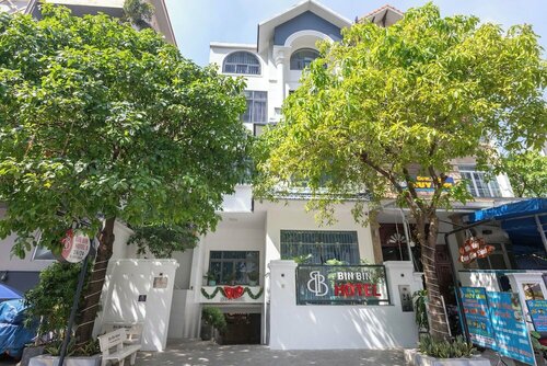 Bin Bin Hotel 9 - Near Tam Anh Hospital, Забронировать Отель Хошимин провинция Хошимин, рядом с Lotte Mart
