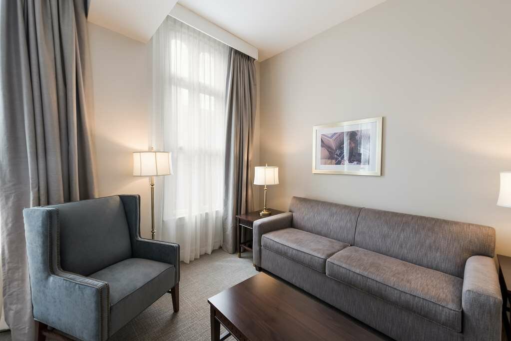 Independence Park Hotel