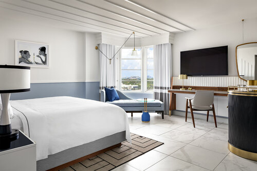 Courtyard Miami Beach Oceanfront, Book Hotel Hoteller i Miami Beach med parkering, Parkering