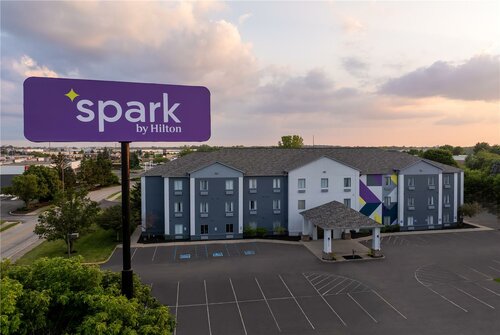 Spark by Hilton Indianapolis Northeast Fishers, Забронировать Отель Фишерс Индиана, рядом с Корпорация Roche Diagnostics