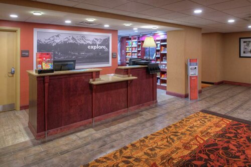 Hampton Inn & Suites Rifle, Prenota Hotel Hotel a Rifle con colazione, Colazione