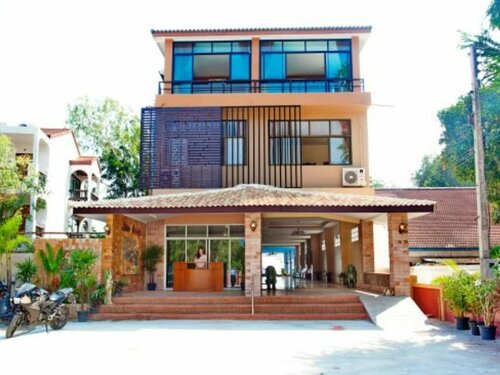 Sea Breeze Guest House, Rezervați Pensiune Cha-am Petchaburi