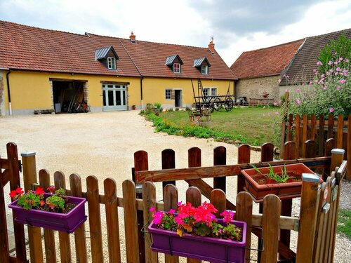 Datcha Bourguignonne, Chambres & Gîte, Забронировать Гостевой дом Маконж 