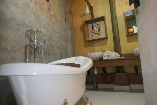 Buvi Lodge, Rezervovat Rekreační dům Hotely v Amagoro A Central s bazénem, Bazén