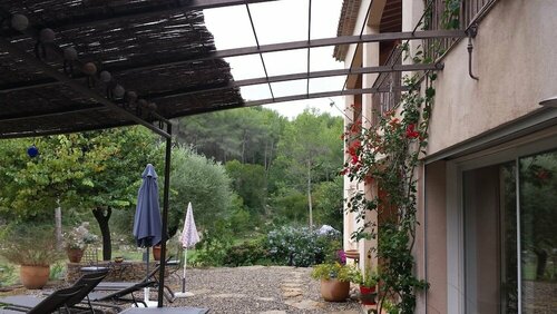 La Désirade Chambres d'hôtes en Provence, Book Bed and Breakfast Ceyreste Carros