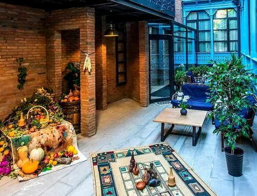 Royal Inn, Забронировать Отель Отели Чугурети с парковкой, Парковка