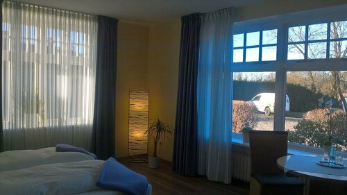 Hotel Fährhaus Niederkleveez, Забронировать Отель Маленте Holstein Switzerland