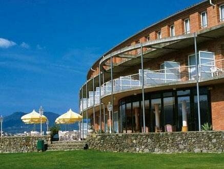 Hotel Riu Fluviá, Buchen Sie Hotel Olot Garrotxa