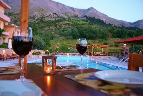 Ataviros Hotel, Prenota Hotel Embonas Rodi