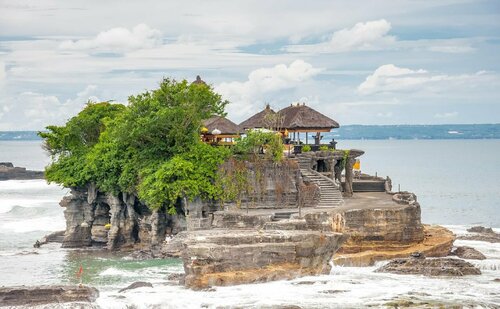 Dialoog Seminyak, Book Hotel Kerobokan Kelod Badung