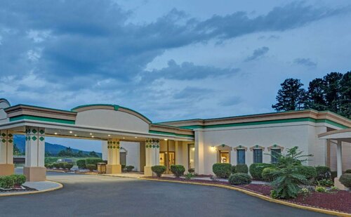 Comfort Inn Kings Mountain, Забронировать Отель Кингс-Маунтин Северная Каролина