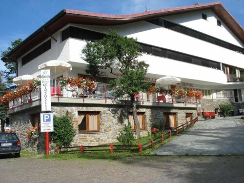 Albergo Cioccarelli, Забронировать Отель Априка Valtellina, рядом с Бугельный подъёмник Сан Пьетро (нижняя станция)