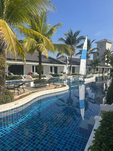 Tuana Hotels Brook Pool Access, Забронировать Курортный отель Отели Бухты Чалонг с бассейном, Бассейн