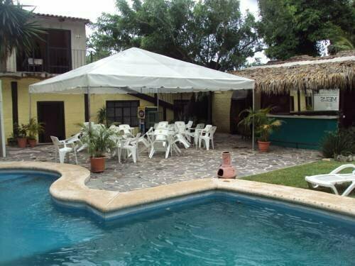 Ajijic Plaza Suites, Забронировать Отель Отели Lake Chapala с бассейном, Бассейн